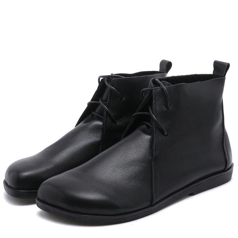 Elegantly Styled Boots for Everyday Wear
