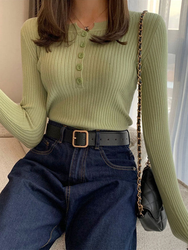 Beautifully Finished Sweater in a Timeless Design