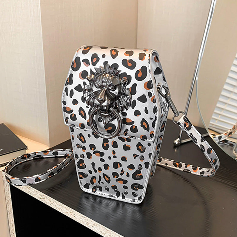 Elegantly Styled Bag for Everyday Wear