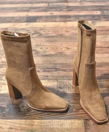 Elegantly Styled Boots for Everyday Wear