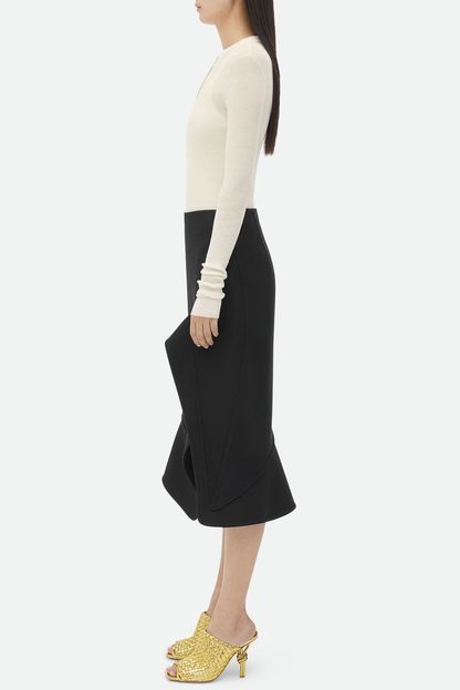 Classic Vintage Garment with a Flattering Fit