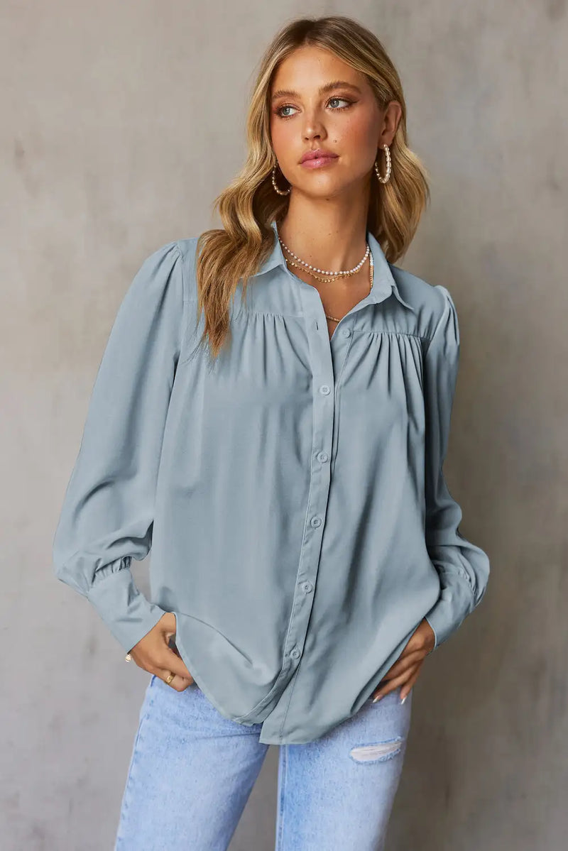Sophisticated Blouse with a Clean Classic Look