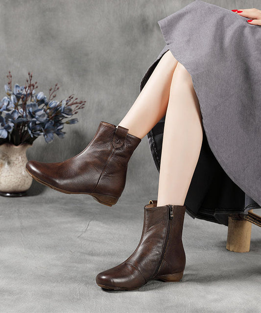 Beautifully Finished Boots in a Timeless Design