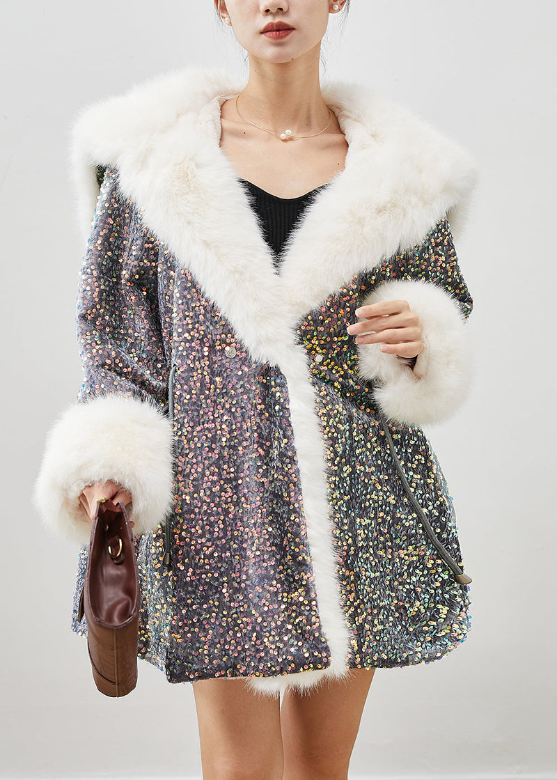 Elegantly Styled Coat for Everyday Wear