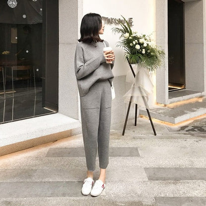 Classic Vintage Sweater with a Flattering Fit
