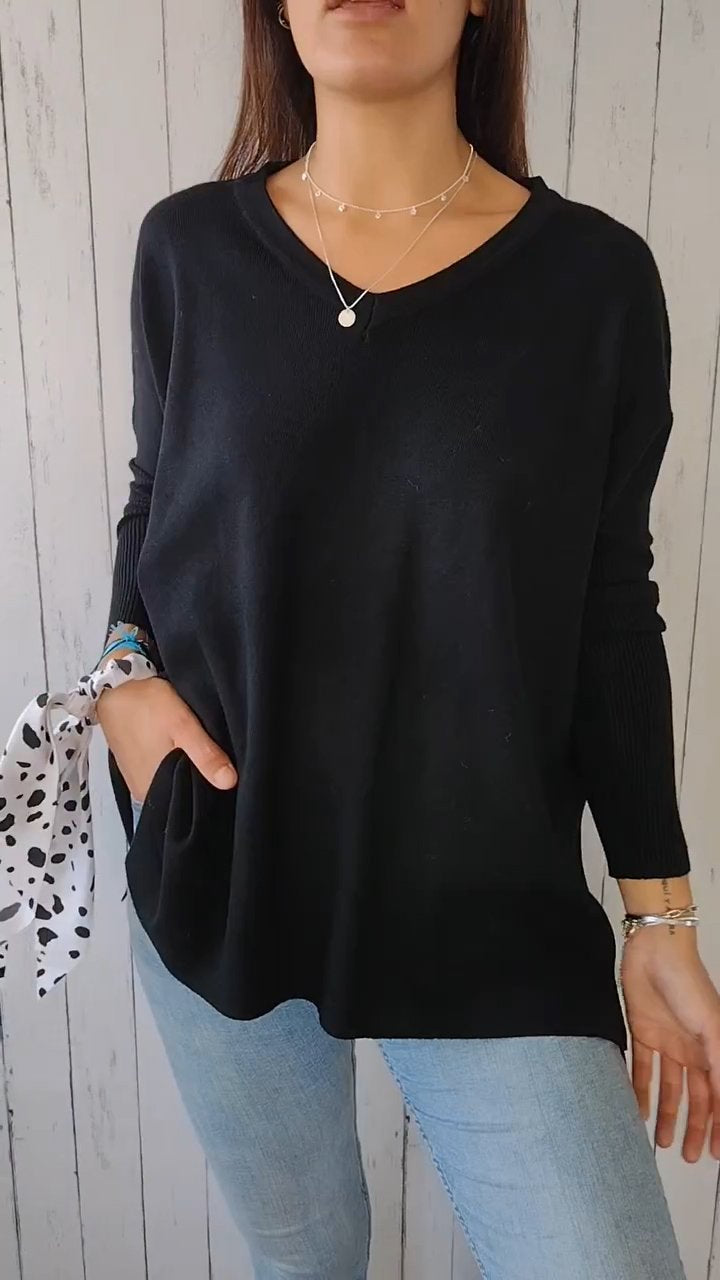 Beautifully Finished Top in a Timeless Design