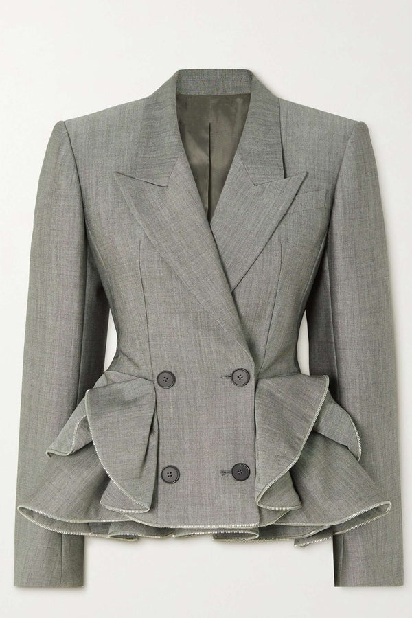 Effortlessly Elegant Garment with a Timeless Design