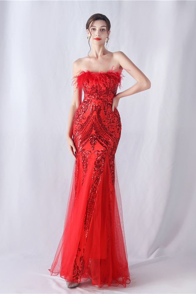 Well Tailored Dress with a Graceful Silhouette