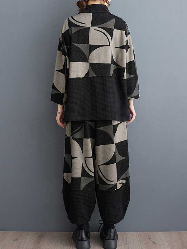 Classic Vintage Pants with a Flattering Fit