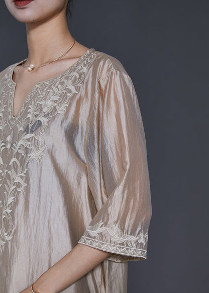 Beautifully Crafted Dress in a Classic Style