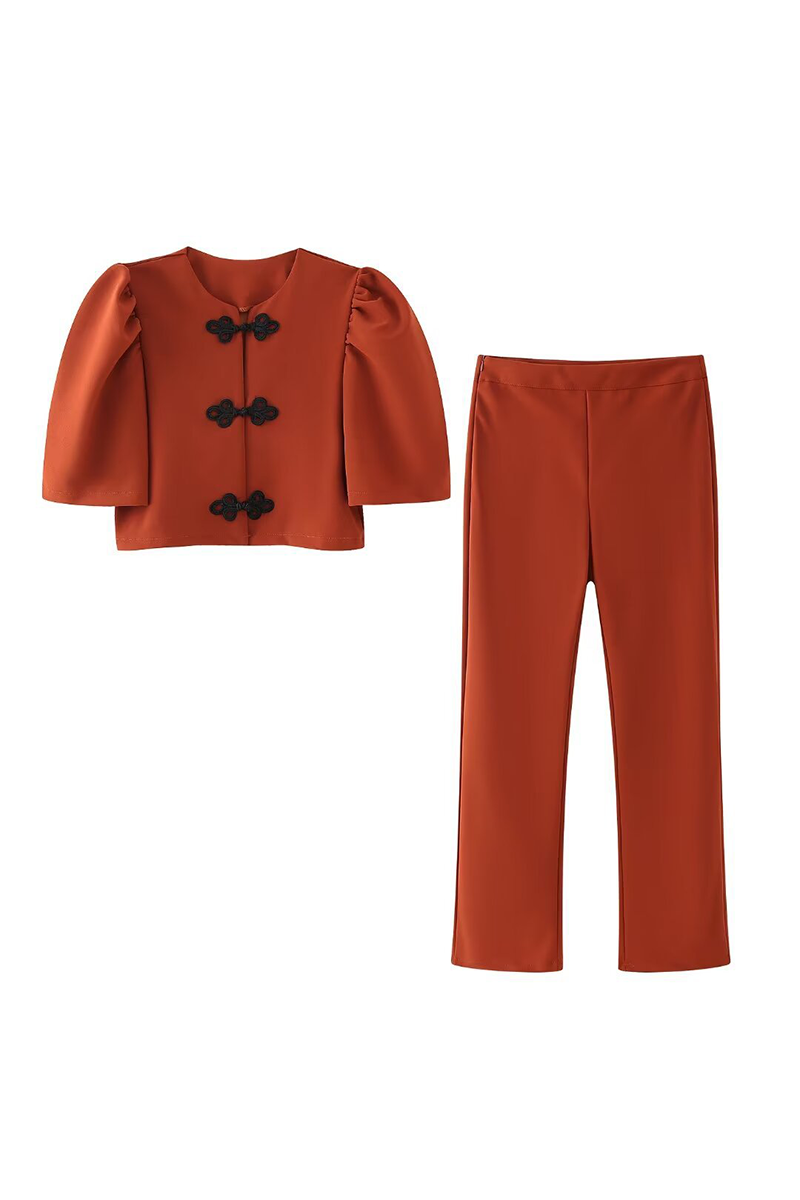 Sophisticated Garment with a Clean Classic Look
