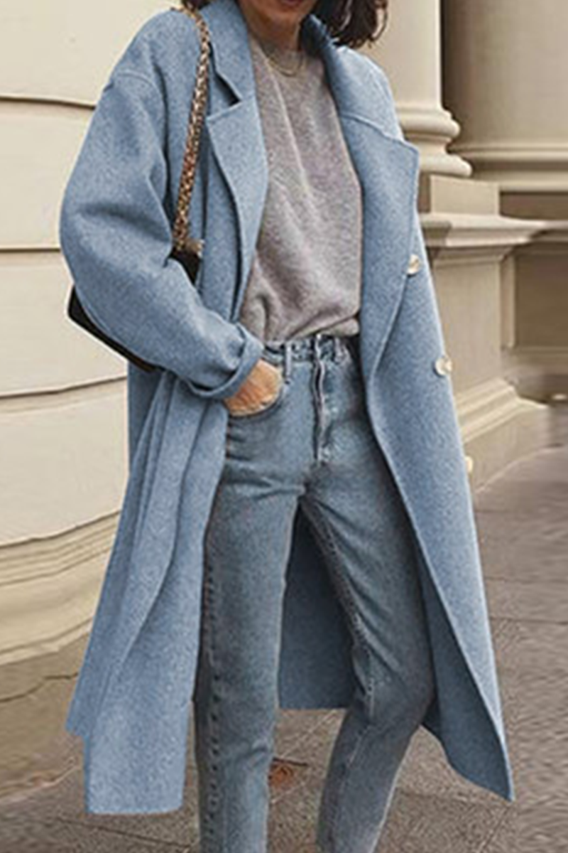 Effortlessly Elegant Garment with a Timeless Design