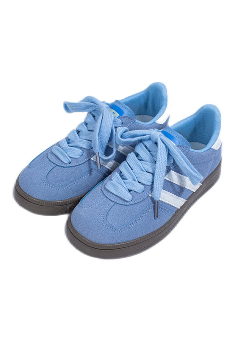 Well Tailored Sneakers with a Graceful Silhouette