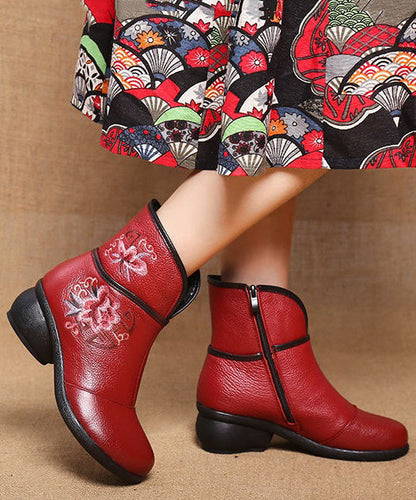 Well Tailored Boots with a Graceful Silhouette