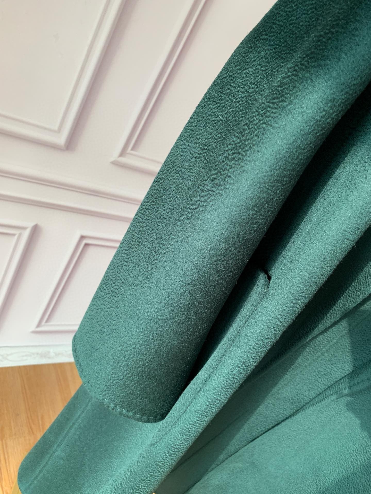 Beautifully Crafted Coat in a Classic Style
