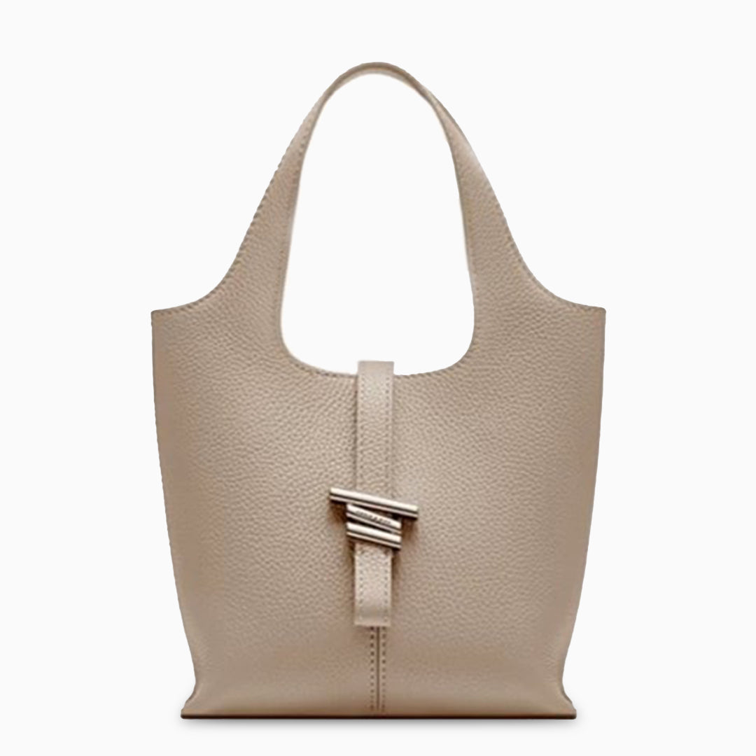 Beautifully Crafted Bag in a Classic Style