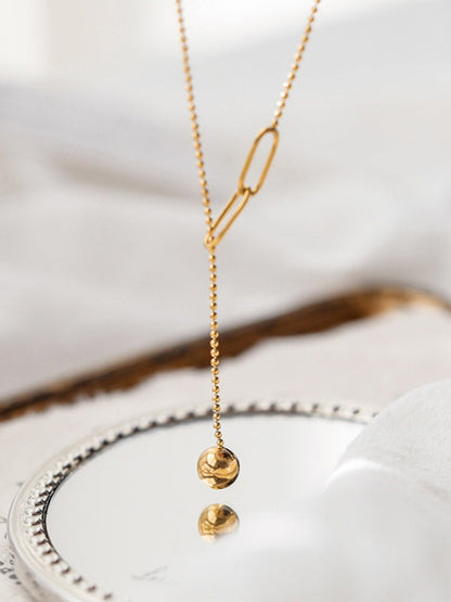 Effortlessly Elegant Garment with a Timeless Design