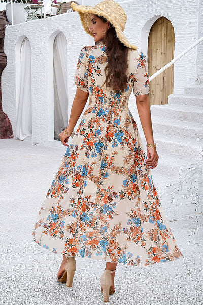 Classic Vintage Dress with a Flattering Fit
