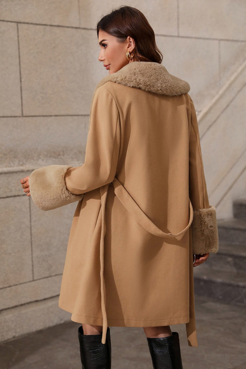 Effortlessly Elegant Coat with a Timeless Design