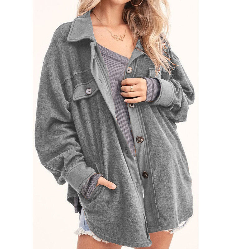 Well Tailored Coat with a Graceful Silhouette