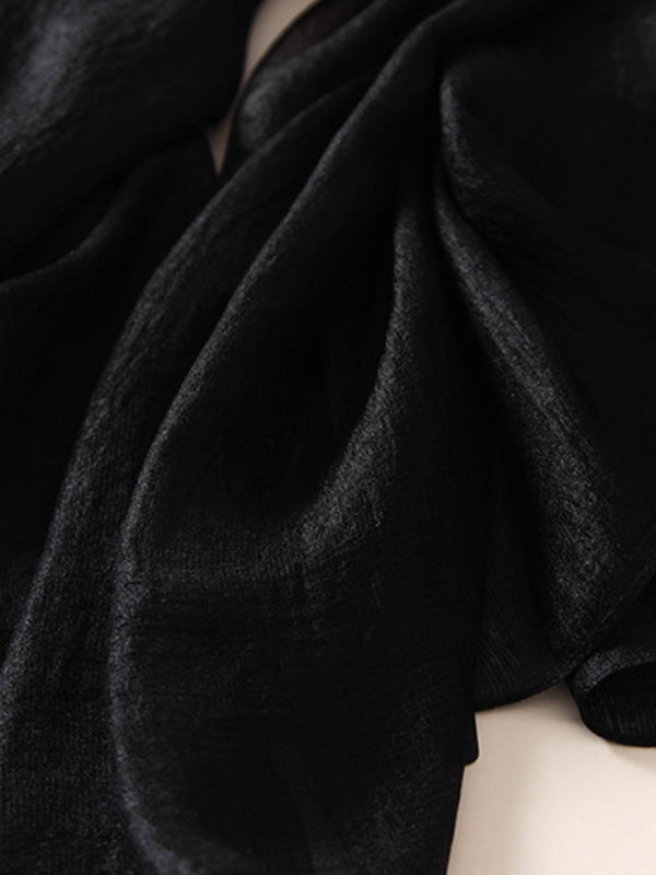 Sophisticated Garment with a Clean Classic Look