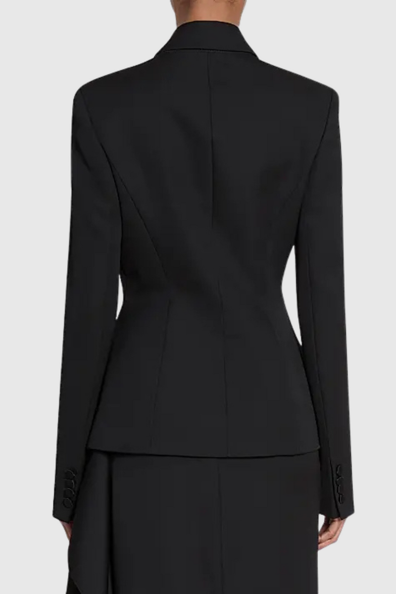 Well Tailored Garment with a Graceful Silhouette