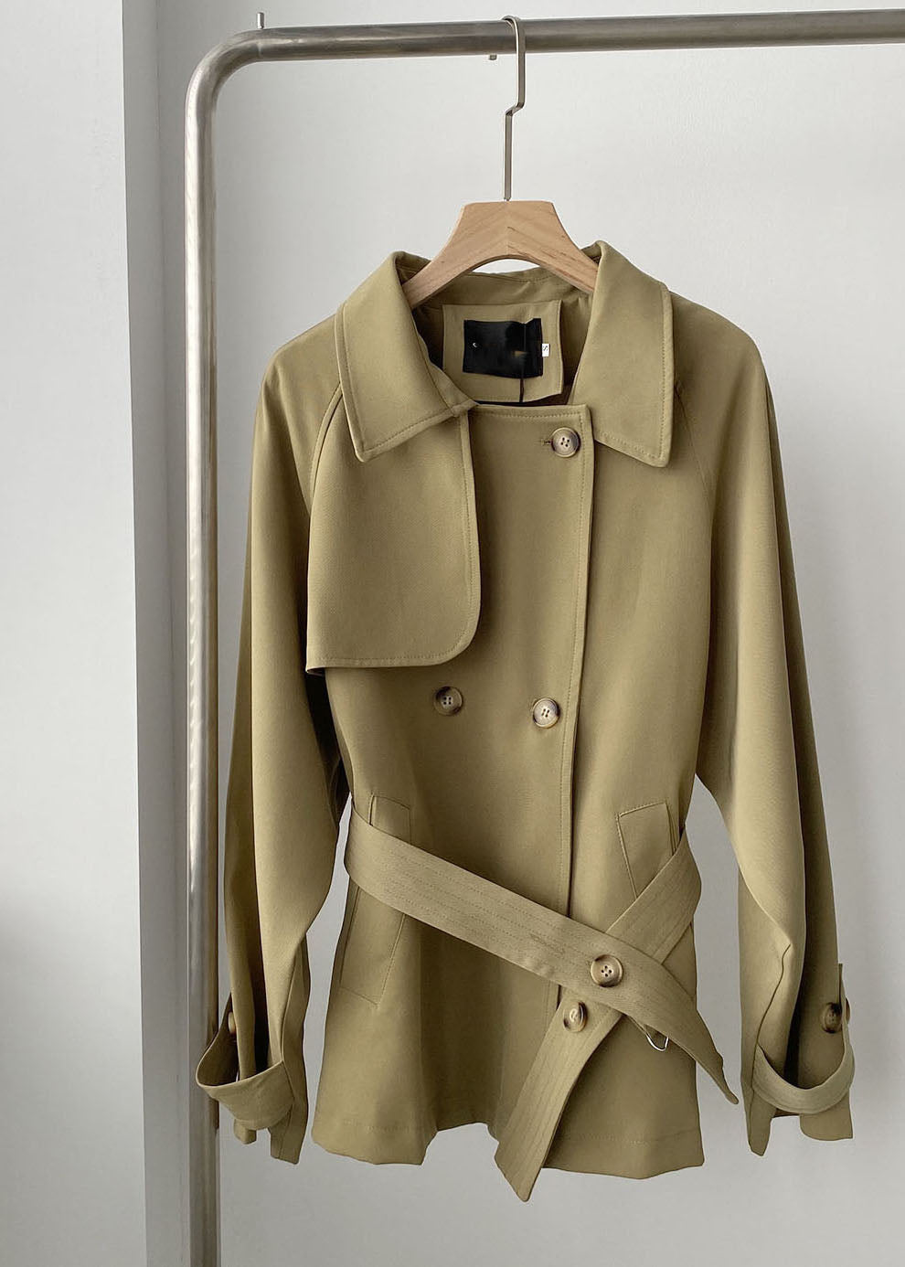 Elegantly Styled Jacket for Everyday Wear