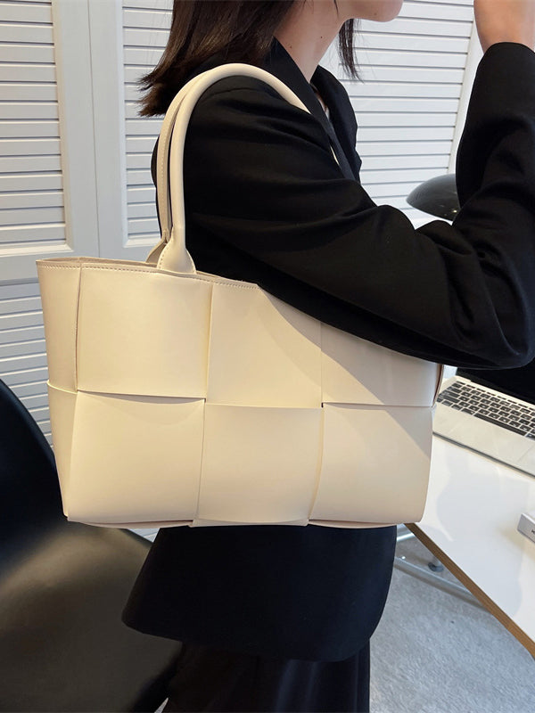 Classic Vintage Bag with a Flattering Fit