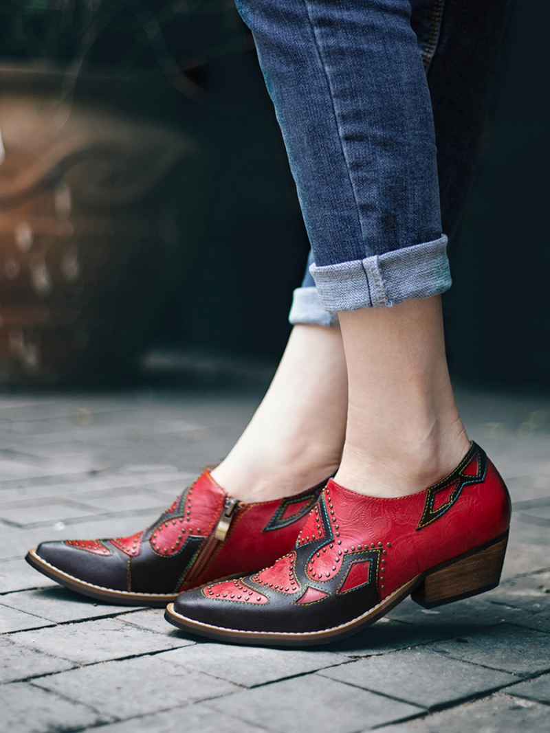 Gracefully Styled Garment for Any Occasion