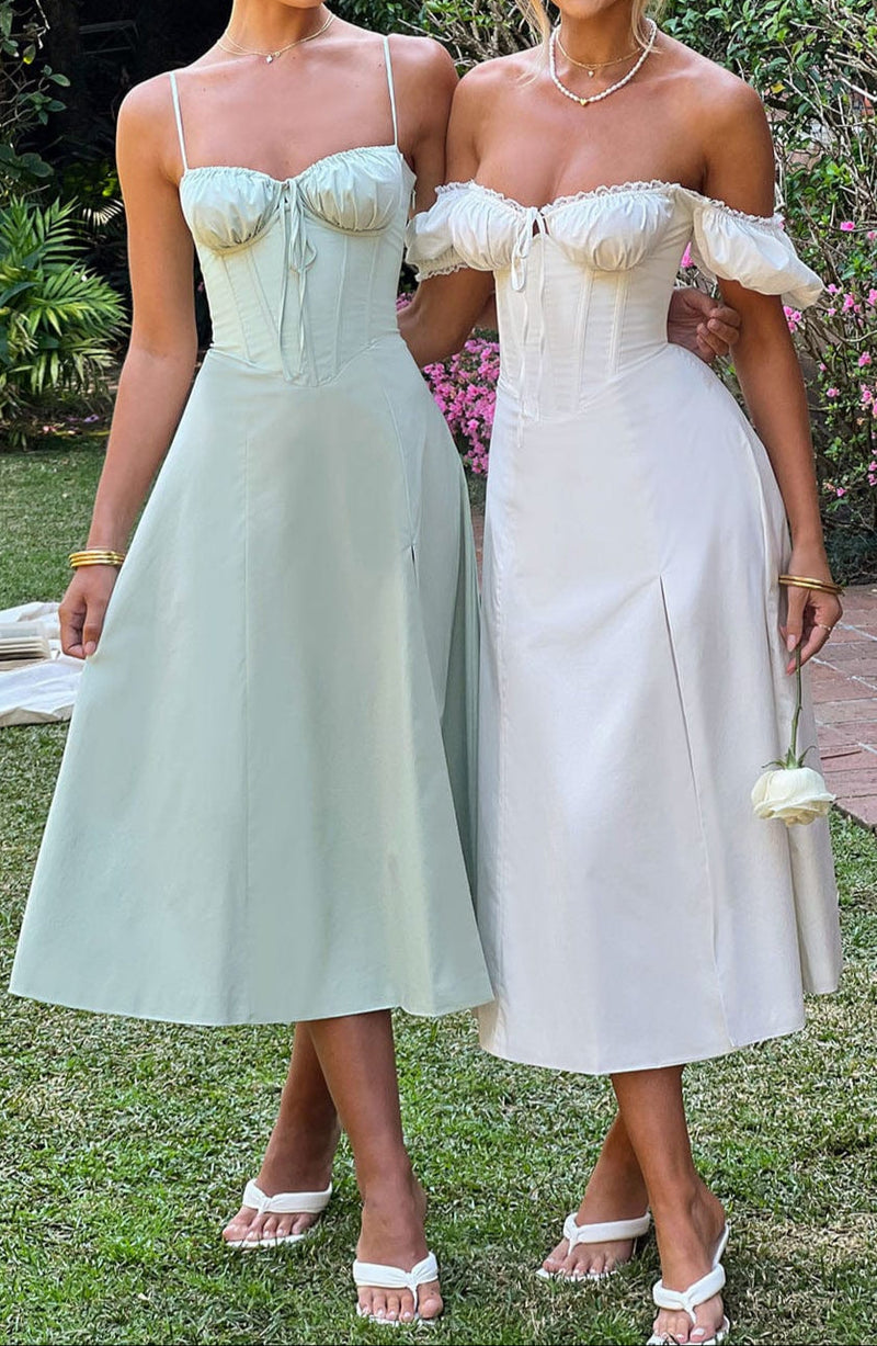 Well Tailored Dress with a Graceful Silhouette