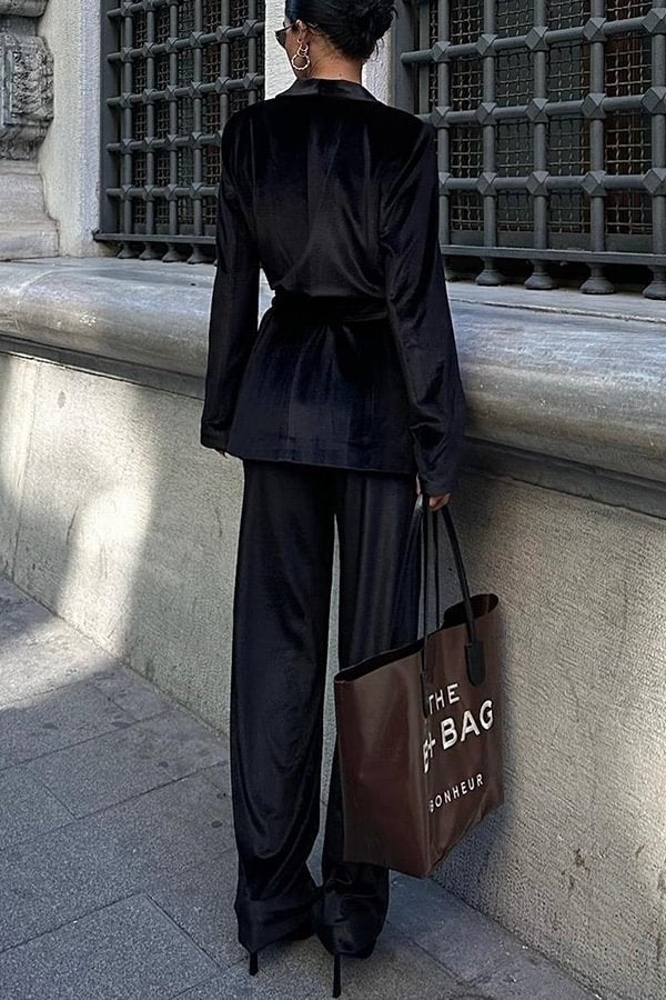 Elegantly Styled Pants for Everyday Wear