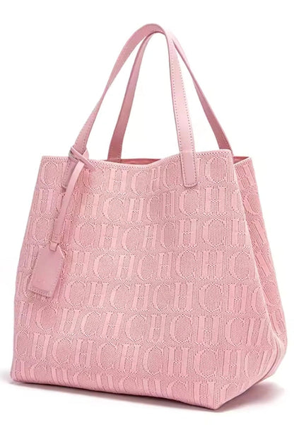 Sophisticated Bag with a Clean Classic Look