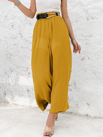 Effortlessly Elegant Pants with a Timeless Design