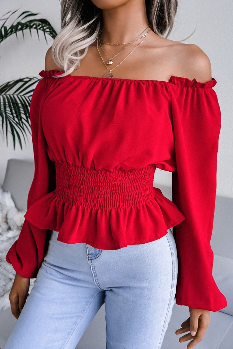 Effortlessly Elegant Top with a Timeless Design