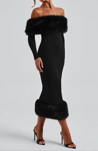 Classic Vintage Dress with a Flattering Fit