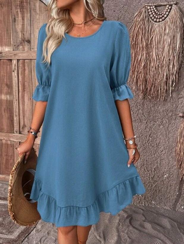 Well Tailored Dress with a Graceful Silhouette