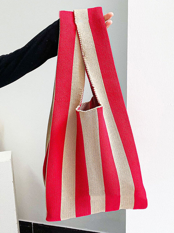 Well Tailored Bag with a Graceful Silhouette