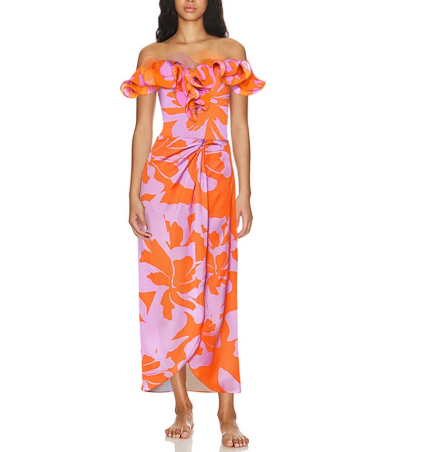 Effortlessly Elegant Swimsuit with a Timeless Design
