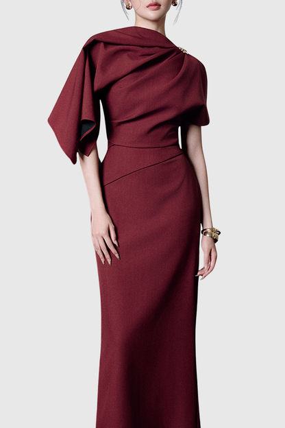 Effortlessly Elegant Dress with a Timeless Design