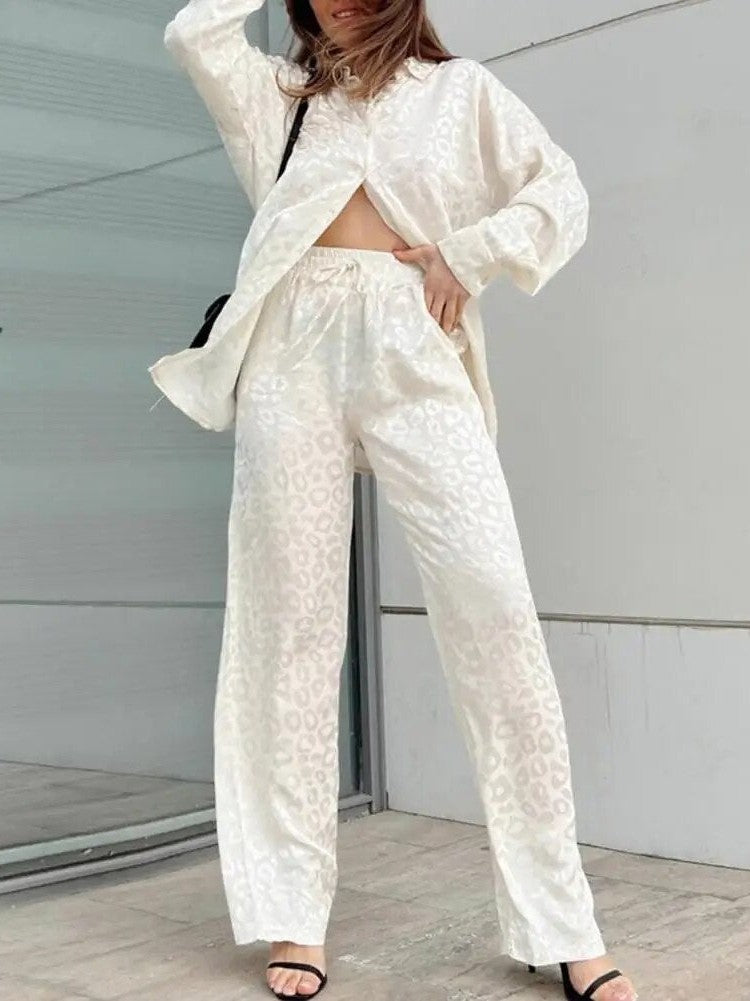 Polished Pants with an Effortless Classic Look