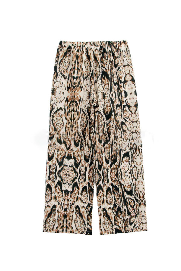Sophisticated Pants with a Clean Classic Look