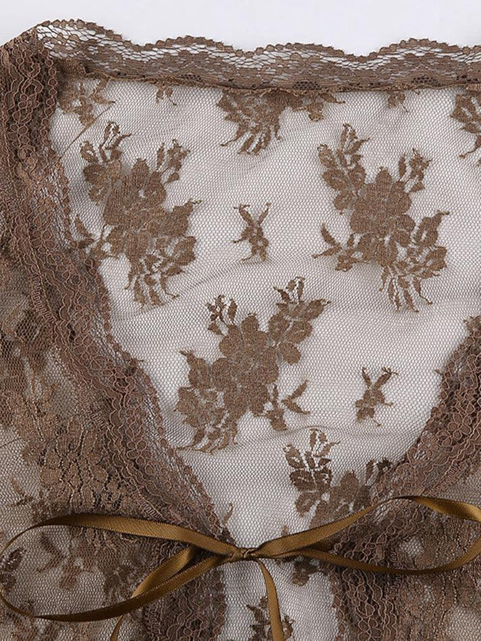 Classic Vintage & Enduringly Stylish Blouse