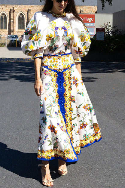 Effortlessly Elegant Garment with a Timeless Design