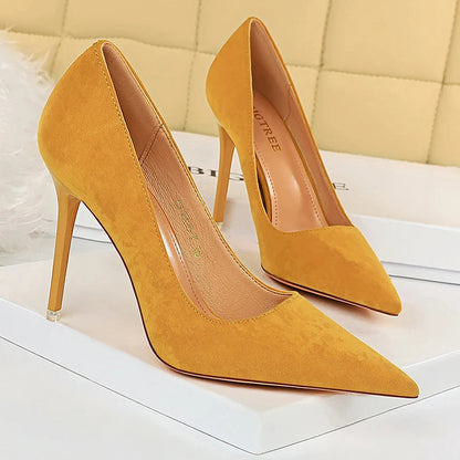 Gracefully Styled Heels for Any Occasion
