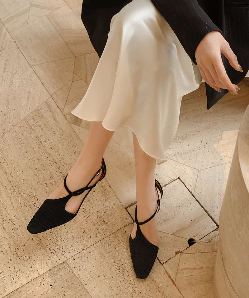 Beautifully Crafted Sandals in a Classic Style