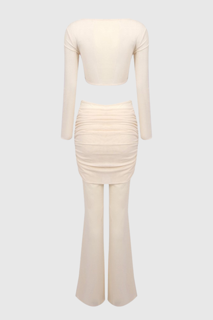 Well Tailored Pants with a Graceful Silhouette