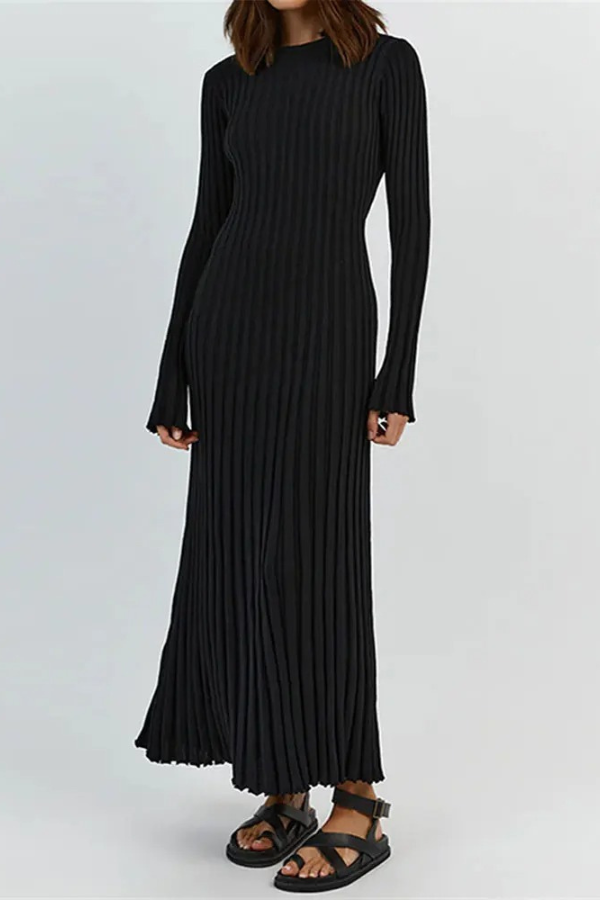 Sophisticated Garment with a Clean Classic Look
