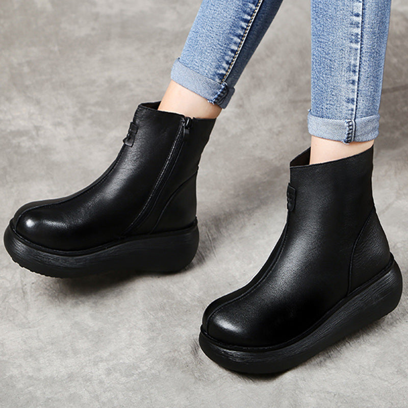 Elegantly Styled Boots for Everyday Wear
