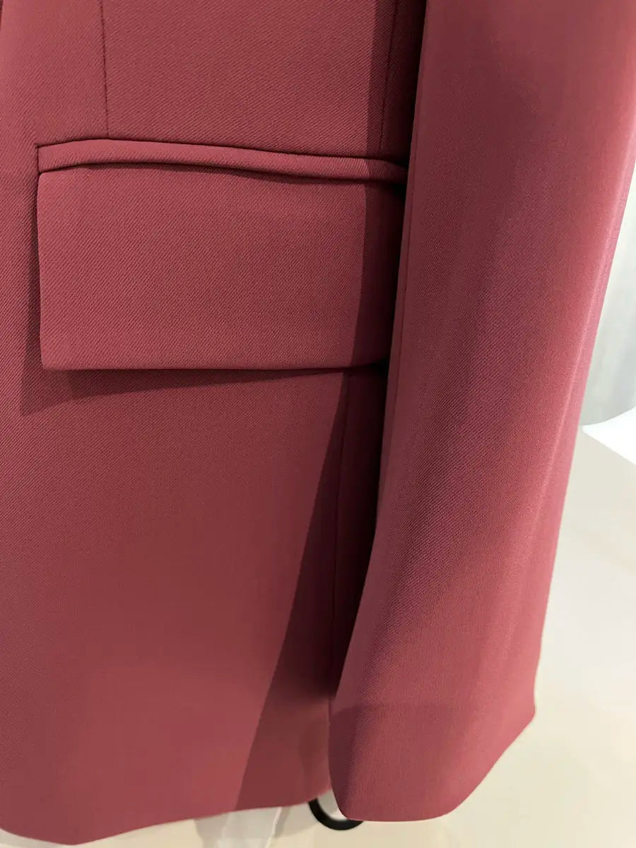 Beautifully Finished Garment in a Timeless Design