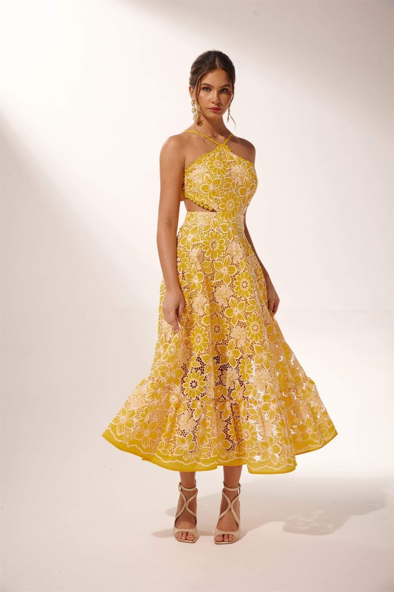 Beautifully Crafted Dress in a Classic Style